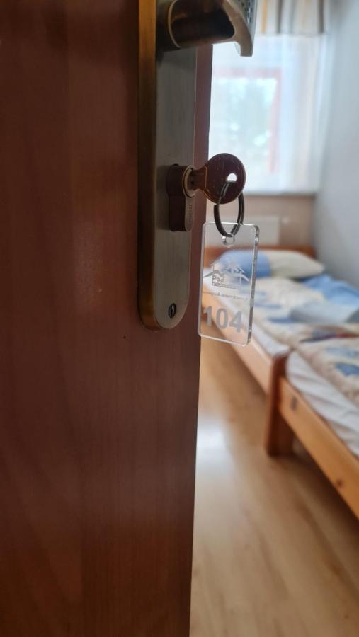 Отель Pod Kamiennikiem Trzemesnia Экстерьер фото